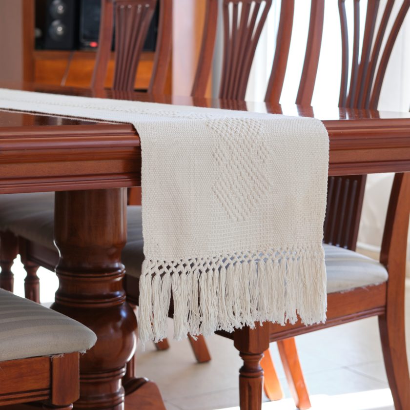 ARTESANIAS-OAXACA-CAMINO-DE-MESA-TABLE-RUNNER-TEJIDO-A-MANO-EN-TELAR-DE-CINTURA
