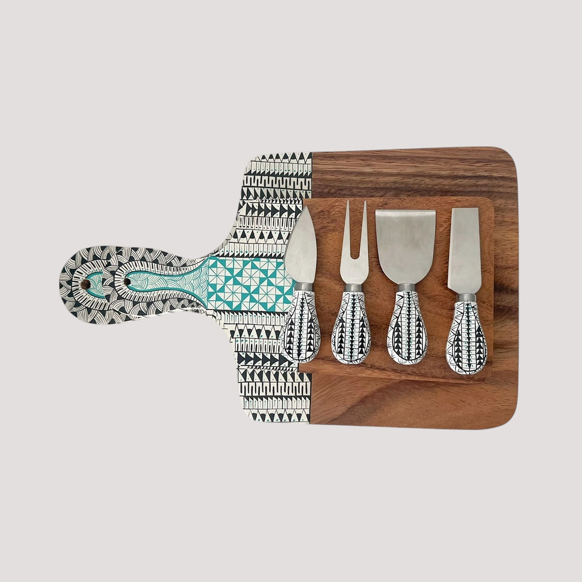 MOD04-TABLA-PARA-COCINA-DE-QUESOS-PINTADA-A-MANO-POR-ARTESANOS-MEXICANOS-MEXICAN-OAXACAN-ARTISANS